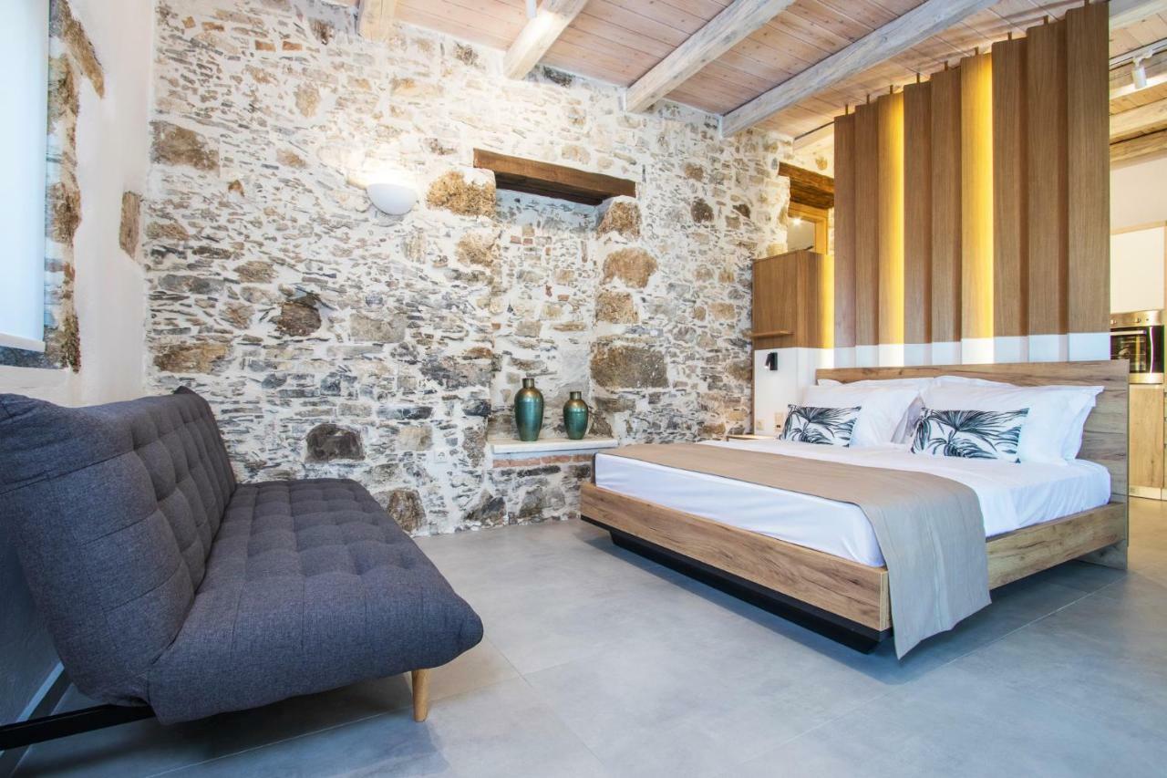 Stairs Homes & Suites Kamaria  Eksteriør billede