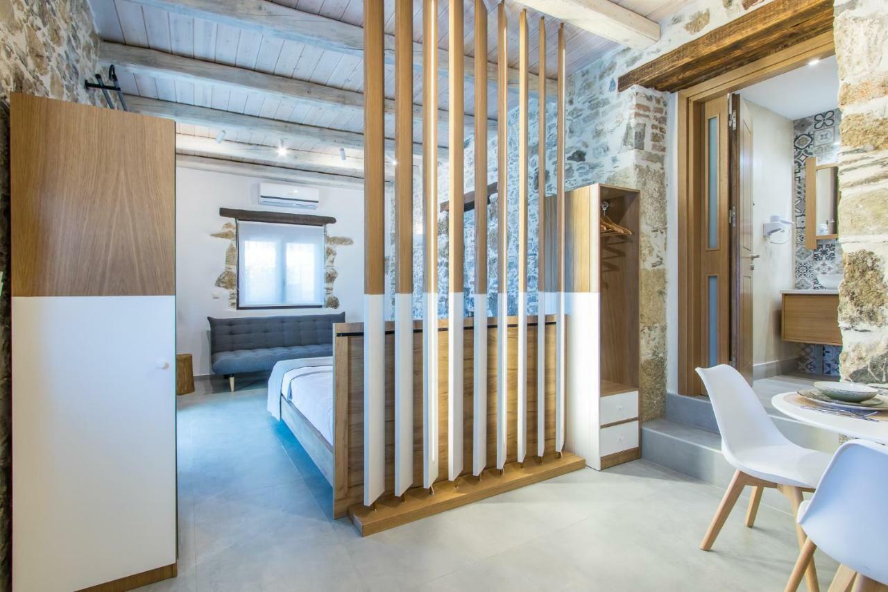 Stairs Homes & Suites Kamaria  Eksteriør billede